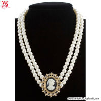 PEARL NECKLACE WITH CAMEO