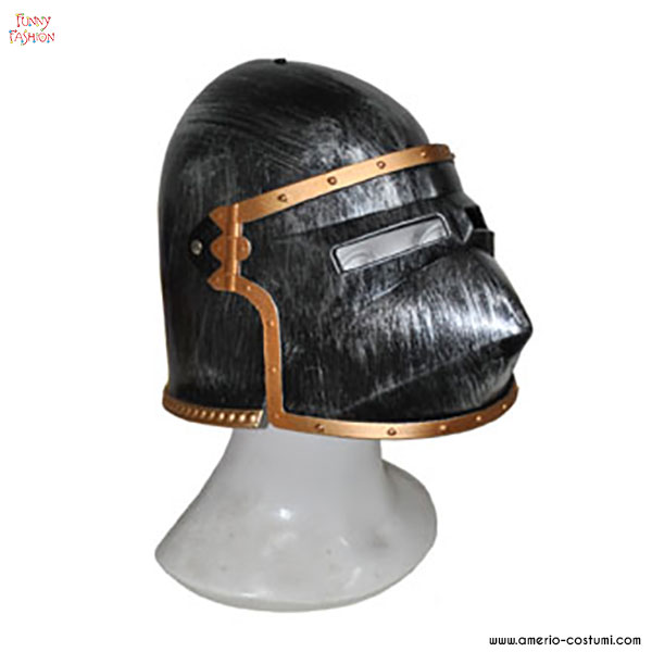 MITTELALTERLICHER HELM MIT SCHNAUZE